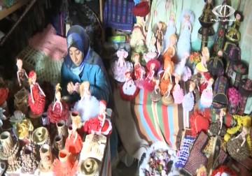 مخلـفات البيئة تتحول إلى تحف فنية على يدي نسرين أبو لوز – 17 – 12 – 2014 - مثنى النجار