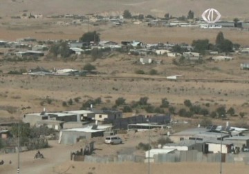 جرافات الاحتلال تواصل جرائم الهدم بمشاركة قوات كبيرة من الشرطة - 20 - 3 - 2015 - زياد أبو غزالة