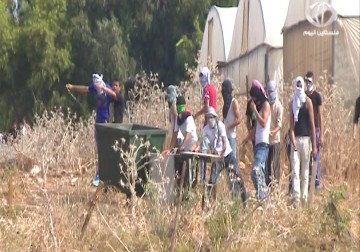 الاحتلال يعتدي علي مسيرة شبابية خرجت في شوارع طولكرم تضامنا مع انتفاضة القدس - 20 - 10 - 2015 - أمون الشيخ