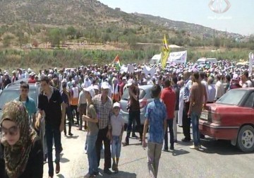 مئات المواطنين في  بلدة عنبتا شرق طولكرم يعتصمون ضد استملاك أراضيهم لإقامة مصنع للإسمنت - 21 - 8 - 2015 - أمون الشيخ