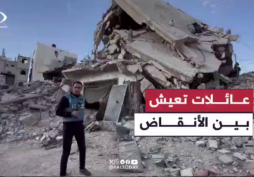بعدما انقطعت بهم سبل الحصول على مأوى .. مراسل فلسطين اليوم إبراهيم إبراهيم ينقل معاناة ثلاث عائلات لجأت إلى العيش في منزلهم المدمر الآيل للسقوط في مدينة خانيونس