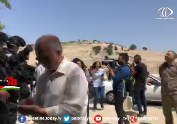 تقرير| قوات الاحتلال تعتدي على المتظاهرين قرب مقبرة باب الرحمة