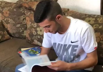 تقرير | الطالب خضر أبو غنام يتمكن من تحقيق النجاح في امتحانات الثانوية رغم الحبس المنزلي