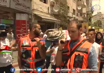 تقرير | مسيرة وجنازة رمزية للمسعفة رزان النجار رفضاً لاغتيالها من قبل الاحتلال