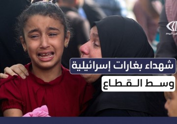 وصول عدد من الشهداء لمستشفى شهداء الأقصى جراء سلسلة غارات إسرائيلية على وسط القطاع