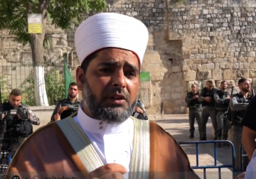 تقرير| شرطة الاحتلال تقتحم المسجد الأقصى عقب صلاة الجمعة وتعتدي على المصلين بوحشية 