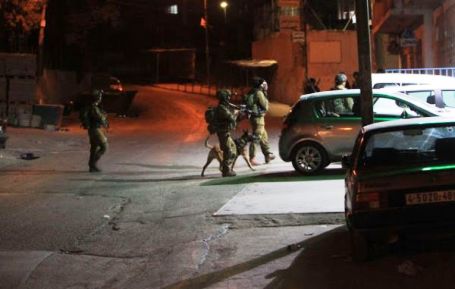 القدس... الاحتلال يعتقل 23 مواطنا