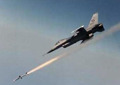 مصادر عبرية تزعم استهداف موكب لحزب الله على حدود سوريا وسقوط عدة شهداء