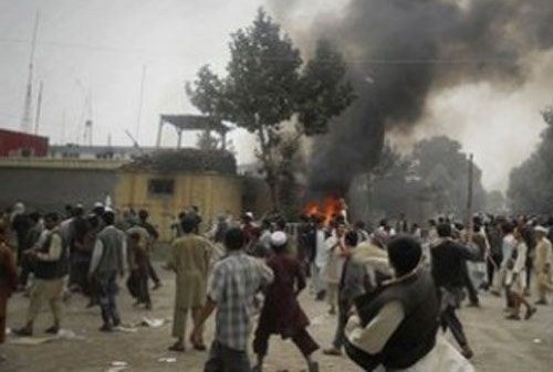 مقتل 30 شخصا في غارات جوية باكستانية على تجمعات لطالبان 
