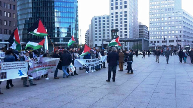 وقفة في برلين تضامنا مع الأسرى الفلسطينيين