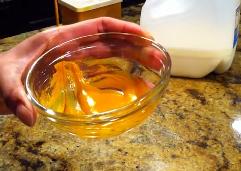 وصفة طبيعية لتبيض الأسنان