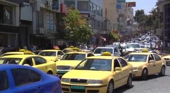 رام الله.. الأعرج يصادق على نظام مواقف المركبات