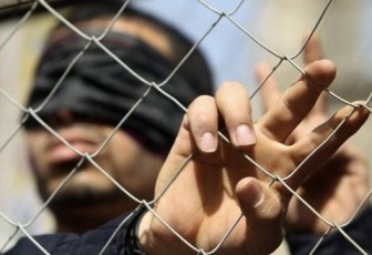 الاحتلال جدد الاعتقال الإداري لـ85 % من الأسرى
