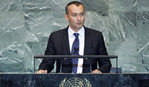 ملادينوف يرحب بالتطورات المتعلقة بإنهاء الانقسام الفلسطيني