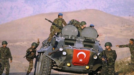 تركيا.. مقتل 3 جنود في اشتباك مع حزب العمال الكردستاني