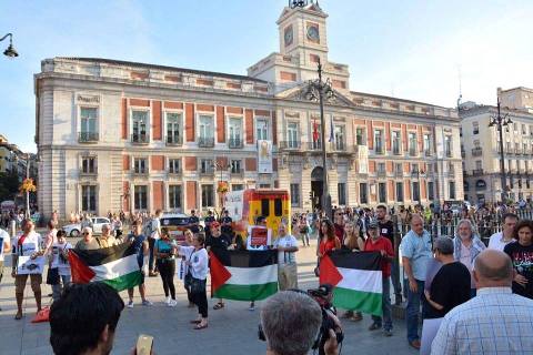 وقفة في مدريد تضامنا مع الأسرى الفلسطينيين