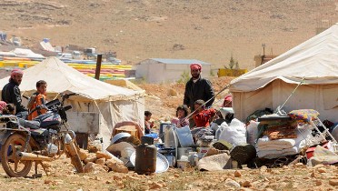  النقد الدولي يدعو إلى زيادة دعم لبنان في مواجهة تدفق اللاجئين السوريين