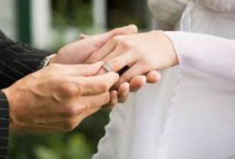 زيادة البذخ في مراسيم الزواج  تؤدي إلى الطلاق