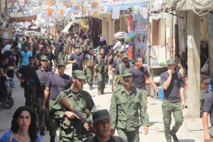 الفصائل تحضر لنشر قوة أمنية مشتركة في مخيمات لبنان