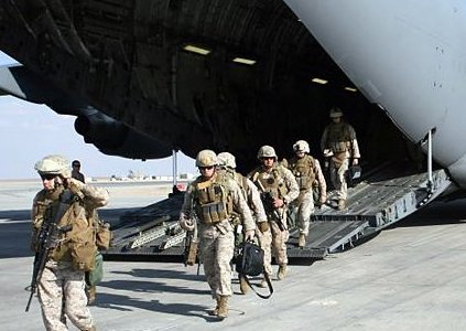 أمريكا تخطط لإنشاء قاعدة عسكرية في الأنبار