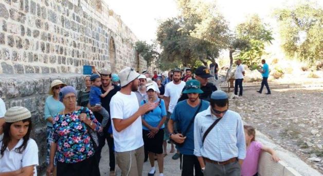 1264 مستوطناً يقتحمون المسجد الأقصى المبارك من باب المغاربة