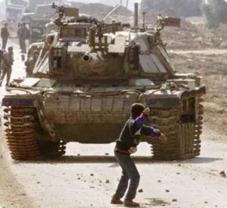 17 عامًا على انتفاضة الأقصى ... الانتفاضة الفلسطينية الثانية
