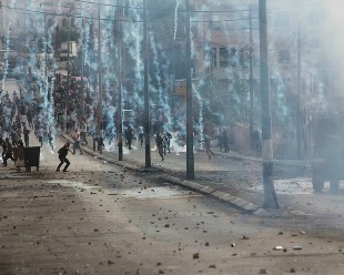 إصابات خلال مواجهات مع الاحتلال في مناطق الضفة الغربية