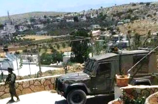 رام الله... إصابة شاب واعتقال آخر من قبل قوات الاحتلال