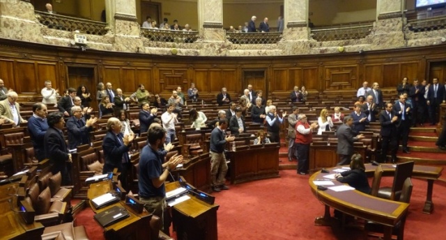 برلمان أوروغواي يؤكد رفضه قرار ترامب بشأن القدس