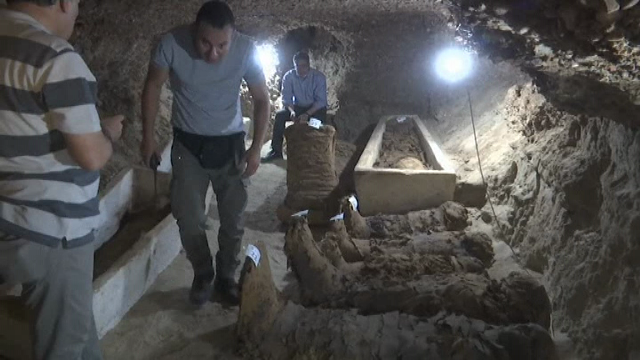 العثور مقبرة أثرية في المنيا بمصر