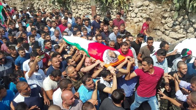 الآلاف يشيعون جثمان الشهيد قتيبة زهران في بلدته علار