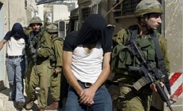 قوات الاحتلال تعتقل 5 شبان من الضفة الغربية