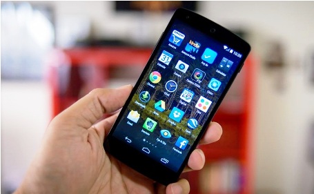 تحذير... تطبيقات هاتفك تسرق معلوماتك