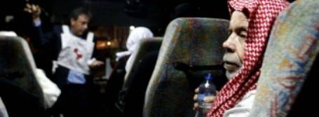 74 من أهالي أسرى القطاع يزورون أبنائهم في معتقلات الاحتلال