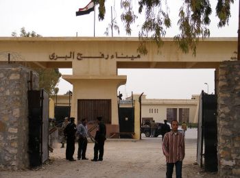 فتح معبر رفح  لليوم الثاني لسفر المعتمرين 