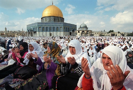 اعتقال 3 فلسطينيات مبعدات عن المسجد الأقصى