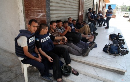 غزة... دعوات للتضامن مع الصحفي الفلسطيني