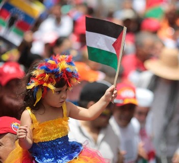 فنزويلا ترسل 10 أطنان من المساعدات الإنسانية والطبية للشعب الفلسطيني