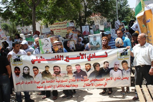 وقفة تضامنية مع الأسير مسالمة ثابت وجميع الأسرى يوم غد الثلاثاء