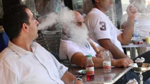 النمسا تحظر التدخين بالمقاهي في 2018