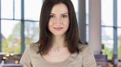 سيدة مسلمة تتسلم حقيبة وزارة التعليم في الحكومة السويدية