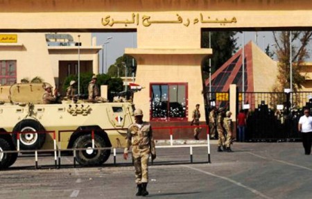 السلطات المصرية تغلق معبر رفح مجددا