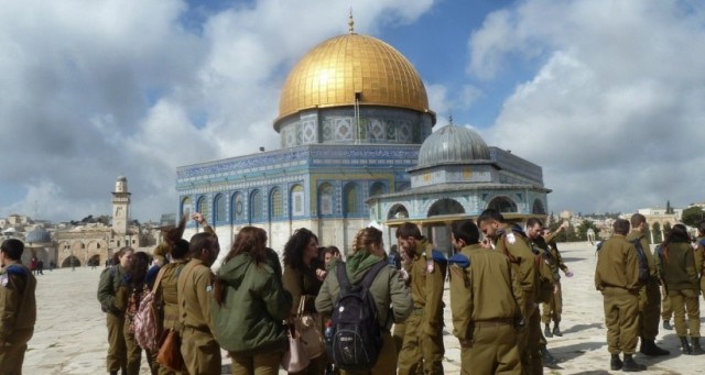 الحكومة تحذر من إجراءات الاحتلال في القدس والأقصى