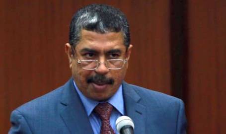 رفع الاقامة الجبرية عن بحاح