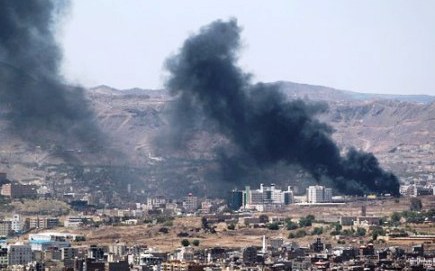 تفجير بسيارة مفخخة يستهدف منزل السفير الإيراني باليمن