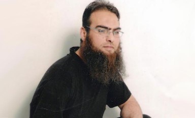 وفاة والدة الأسير إسماعيل أبو عيشة