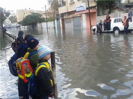 بلدية غزة تجهز 3 مضخات لاستقبال فصل الشتاء