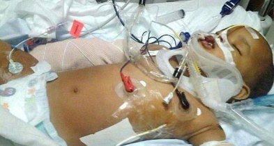 رضيع معجزة.. ينجو من الموت بعد أن سقط من الطابق الـ11 