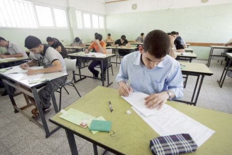 التربية تحذر من النعامل مع مكانب الخدمات الجامعية غير المرخصة