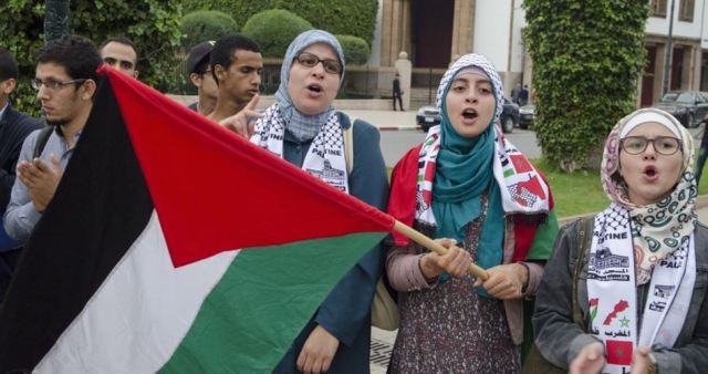 طالبات مغربيات ينظمن فعالية تضامنية مع فلسطين